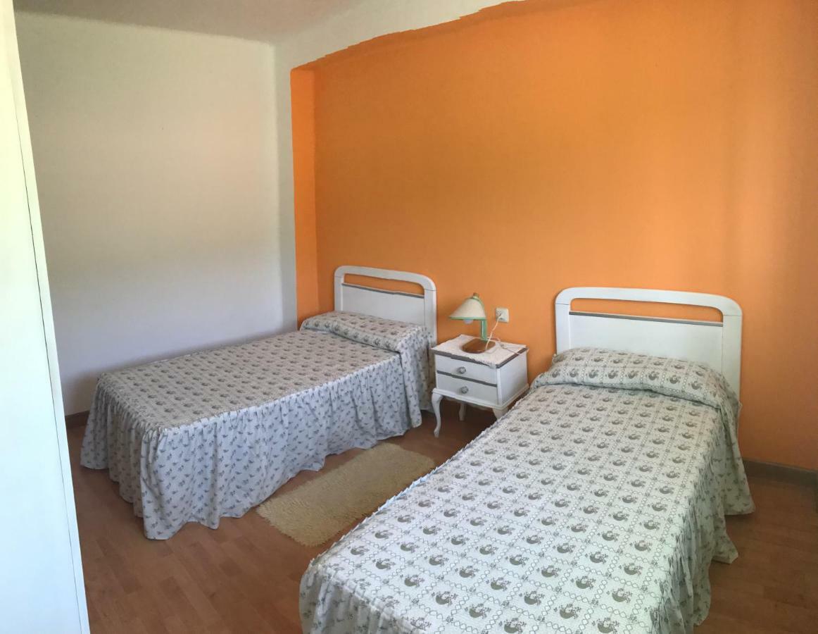 Casa De Pueblo Con Merendero Alquilable Opcionalmente Casarejos Buitenkant foto