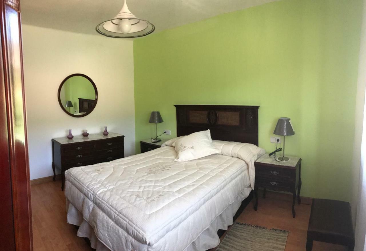 Casa De Pueblo Con Merendero Alquilable Opcionalmente Casarejos Buitenkant foto
